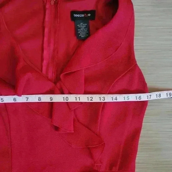 Teeze Me Juniors' Ruffled Wrap mini Dress red size 9/10 juniors - Picture 7 of 11